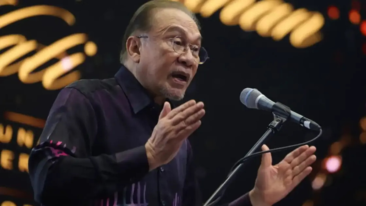 Anwar Calls on Malaysians to Reject Divisive Politics as Nation Celebrates Diversity