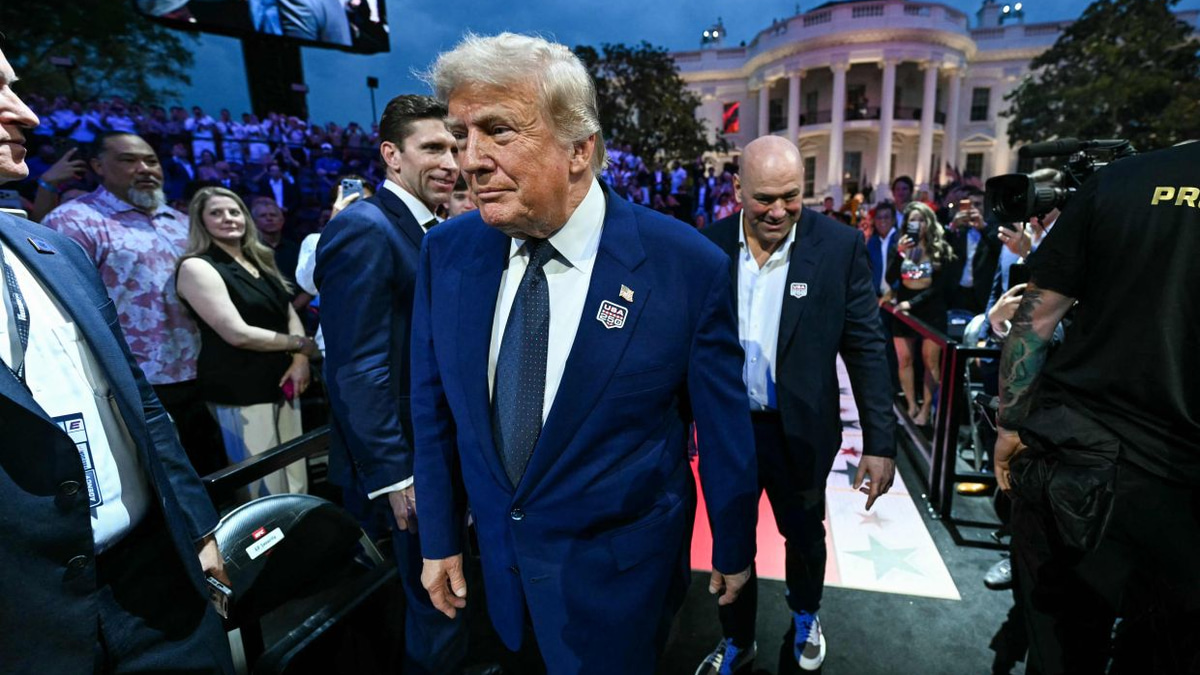 Trump Marks 80th Birthday with UFC Spectacle at White House