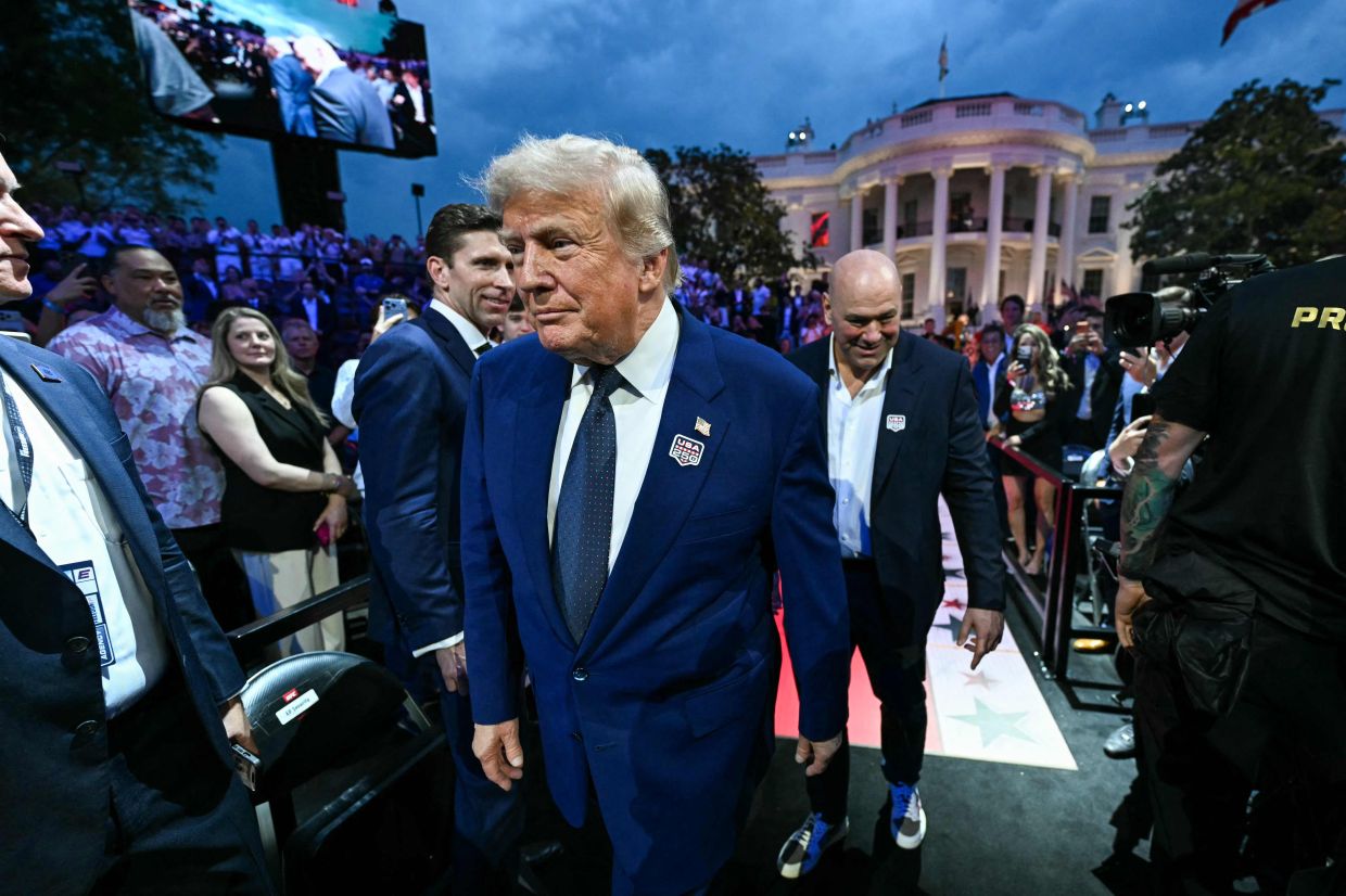 Trump Marks 80th Birthday with UFC Spectacle at White House