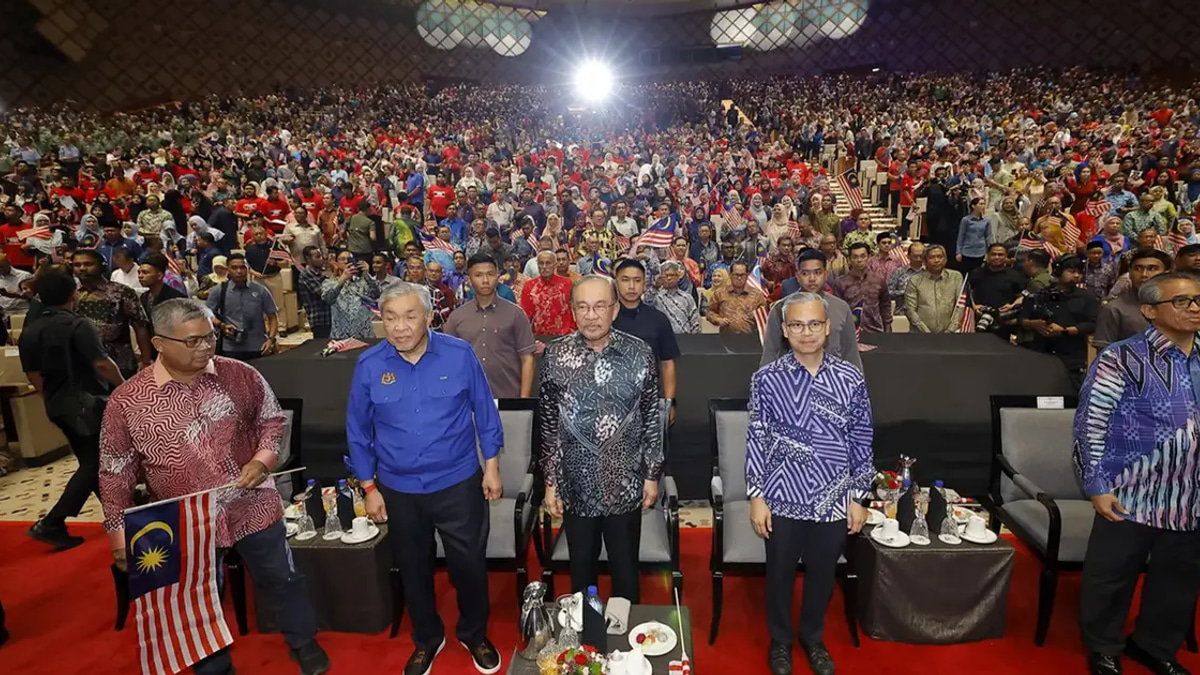 Anwar Pledges Billions in Seized Funds Will Go Back to Rakyat