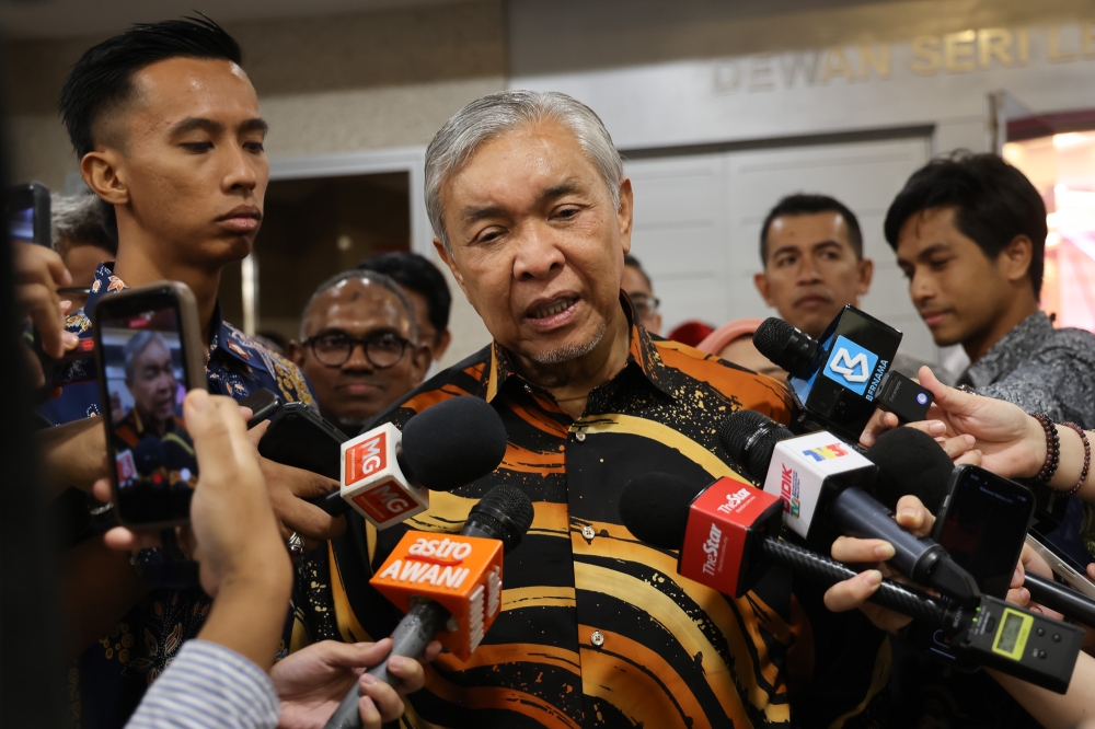 Zahid Demands Accountability for Tabung Haji Mismanagement