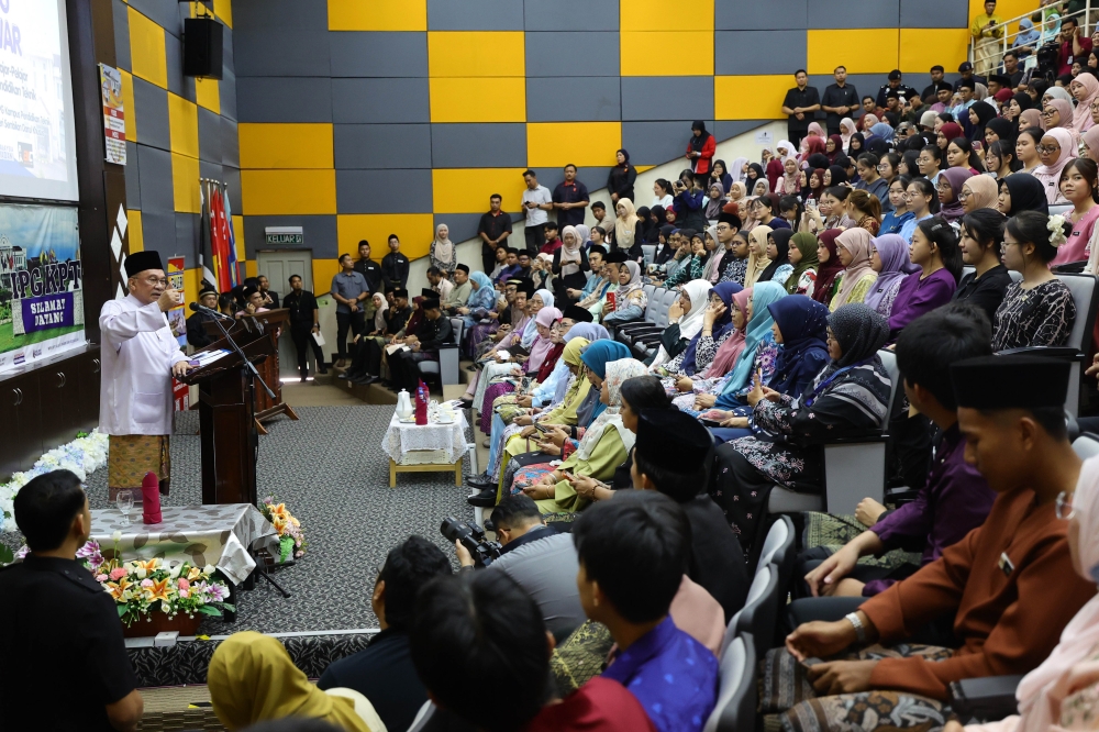 School Reputations Must Not Shield Bullying, Anwar Warns
