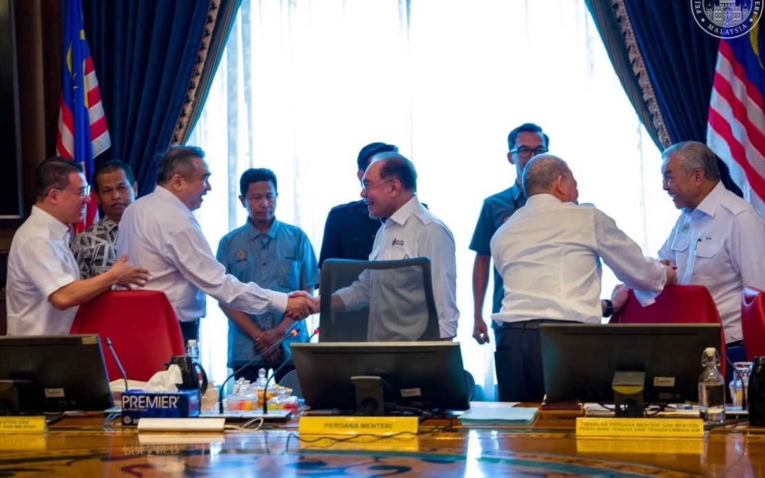 Anwar's Unity Message Strikes Chord as Coalition Tensions Simmer
