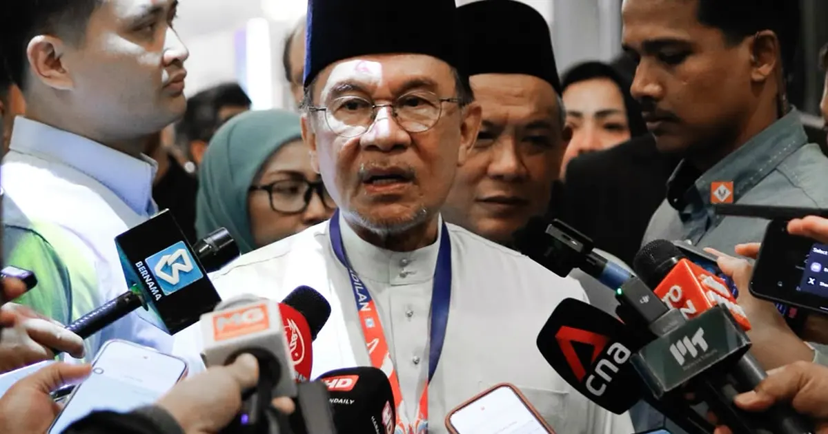 Anwar Refutes Trust Concerns with Zahid, Attributes Criticism to KJ's Individual Stance