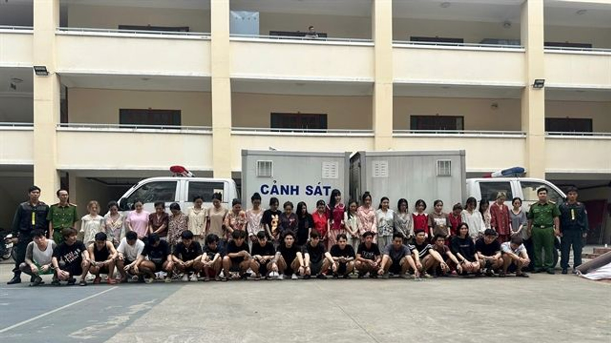Ho Chi Minh City Busts Major Drug-Laced Vape Smuggling Ring, 49 Arrested