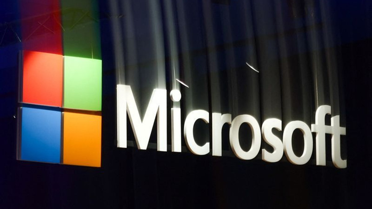 Microsoft Opens Largest India Data Center as Tech Giants Compete for AI Leadership