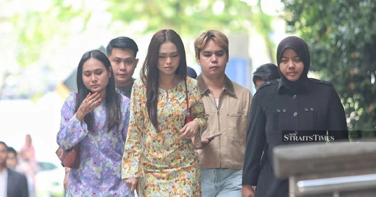 Bella Astillah calls for prayers as Federal Court prepares to rule on Syed Saddiq's appeal
