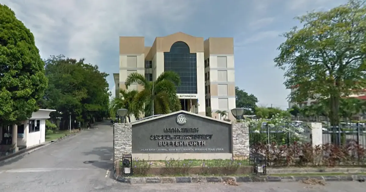 Five individuals fined RM3,500 each for illegal slot machine gambling at supermarket