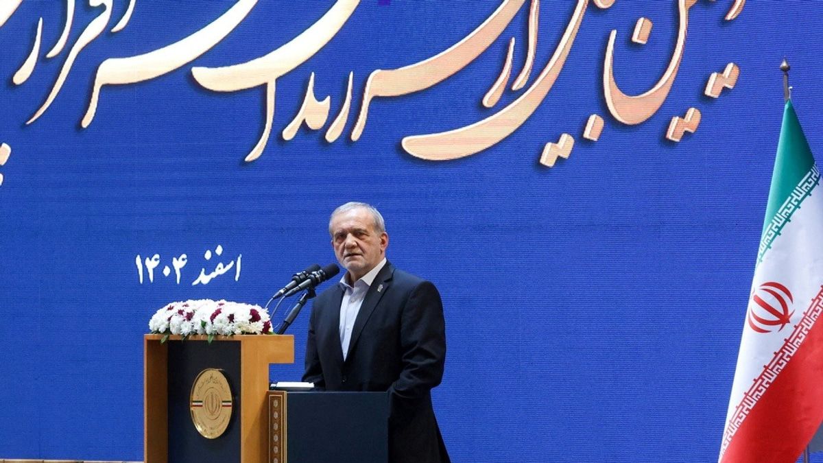 Iran Opens Door to Nuclear Weapons Pledge as Talks with US Resume