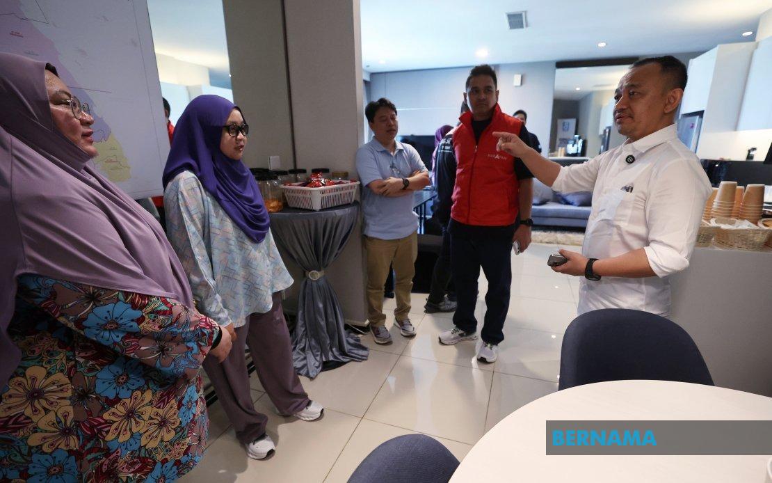 Maszlee Malik Proposes Digital-First Approach to Constituent Services in Puteri Wangsa Campaign