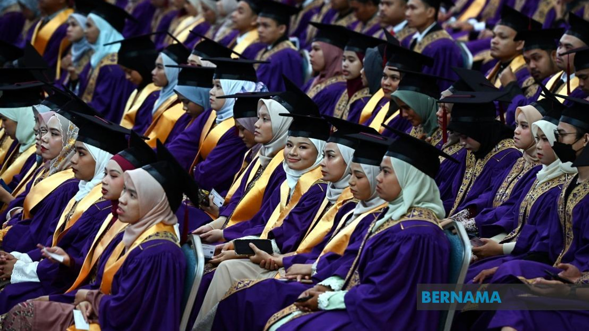 Malaysia's Higher Education Ministry Halts Disciplinary Cases Against Students Over Free Speech