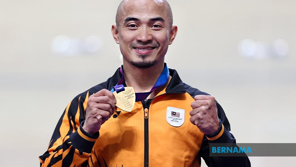 Anwar Praises Azizulhasni's Historic Commonwealth Games Keirin Triumph in Glasgow