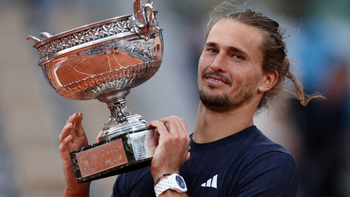 Djokovic Eyes Elusive 25th Grand Slam at U.S. Open with Zverev as Key Rival