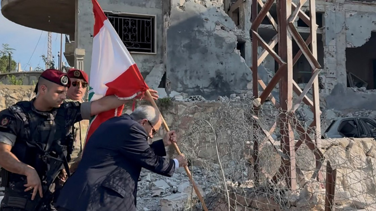 Lebanon Pushing for Full Israeli Withdrawal from Occupied Territories, PM Says