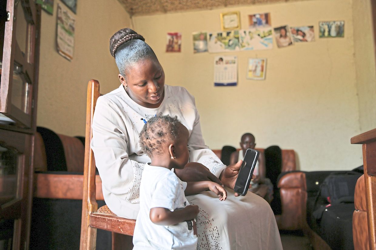Congo's Ebola Survivors Warn Against Repeating Past Mistakes as New Outbreak Spreads