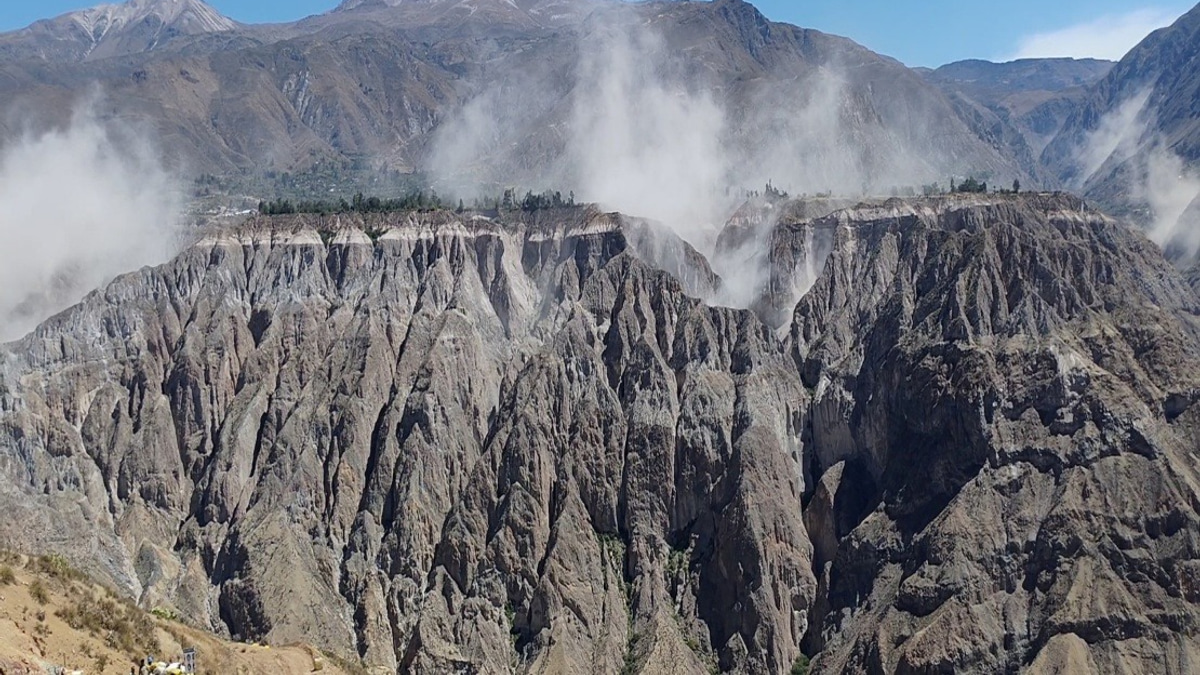 Strong 6.7 Magnitude Earthquake Rocks Southern Peru; Authorities Call for Preparedness