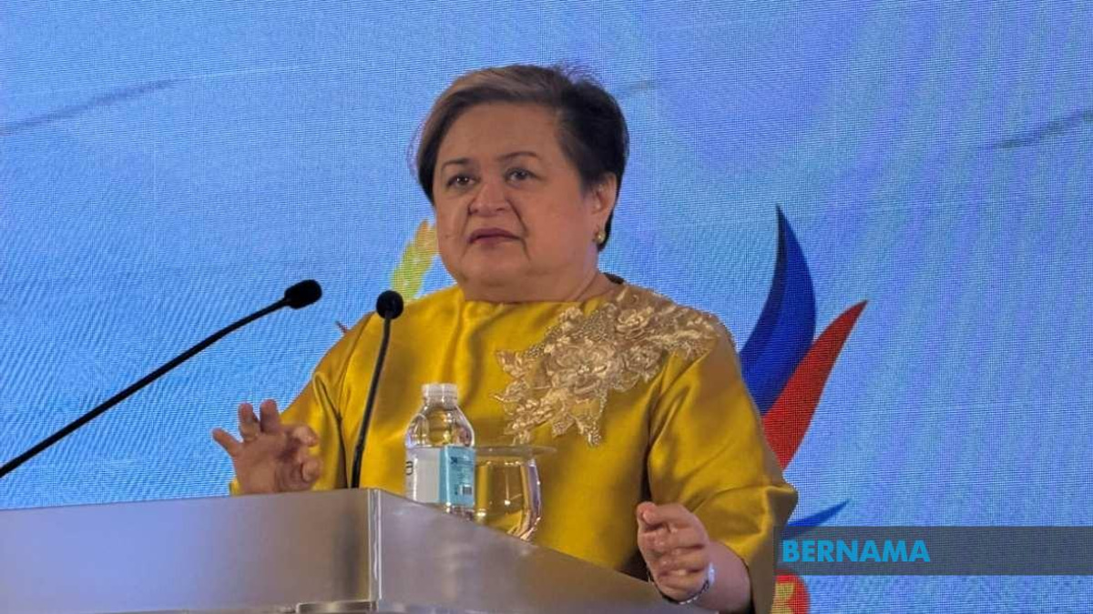 Philippines Pushes ASEAN to Bolster Maritime Security Amid Regional Shipping Threats