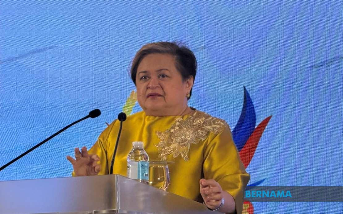 Philippines Pushes ASEAN to Bolster Maritime Security Amid Regional Shipping Threats