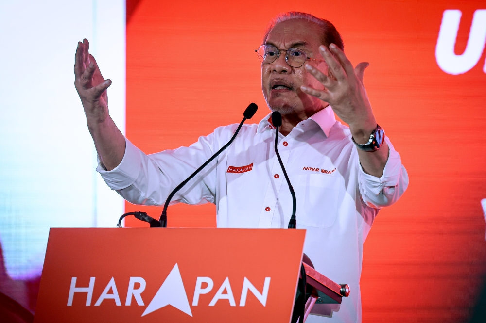 Anwar launches Negeri Sembilan campaign push to strengthen Pakatan's election prospects