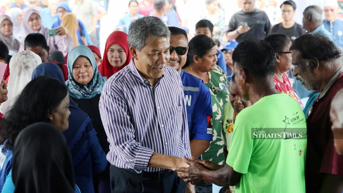 Mohamad Hasan Says He Will Resign as Foreign Minister If PM Anwar Directs Him To