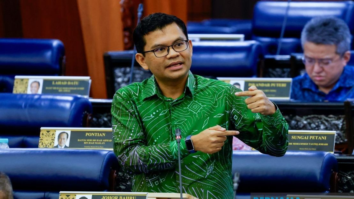 Malaysia's Labour Market Stays Stable as Job Losses Decline, Minister Says