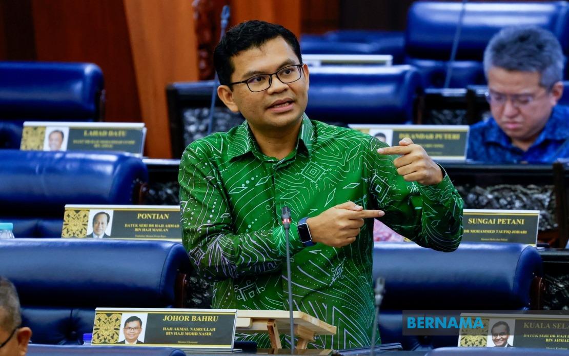 Malaysia's Labour Market Stays Stable as Job Losses Decline, Minister Says