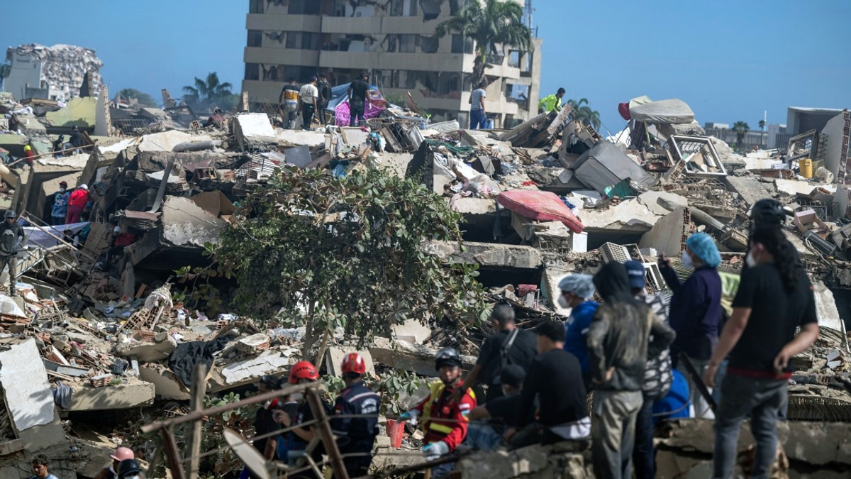 Venezuela Earthquake Death Toll Exceeds 2,200 as Rescue Operations Intensify