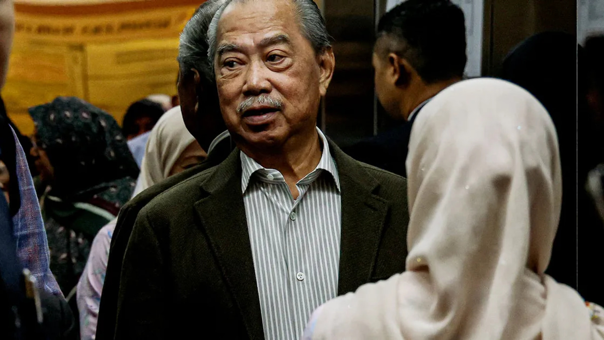 Contractors Allegedly Pressured to Fund Bersatu Through Jana Wibawa Projects