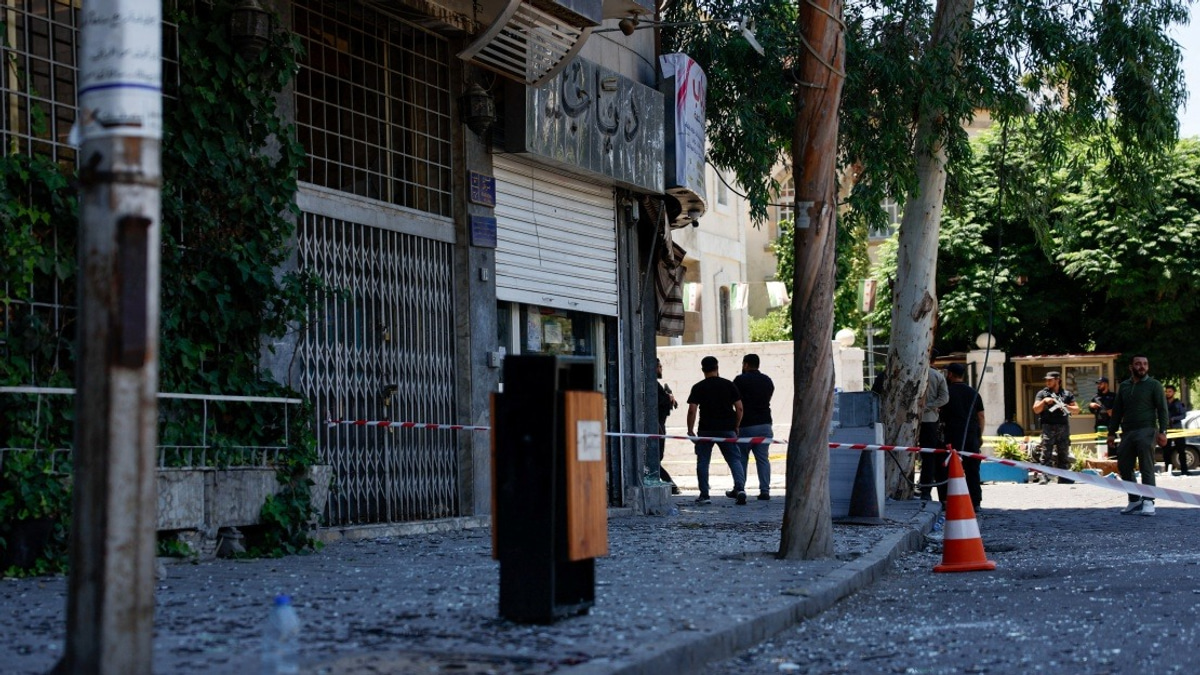 Damascus Bombings During Macron's Historic Syria Visit Injure 18