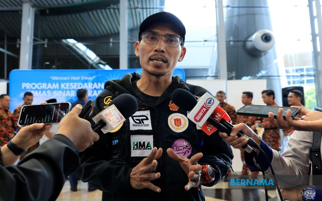 Family Maintains Faith as Search Continues for Missing Malaysian Firefighter in Nepal
