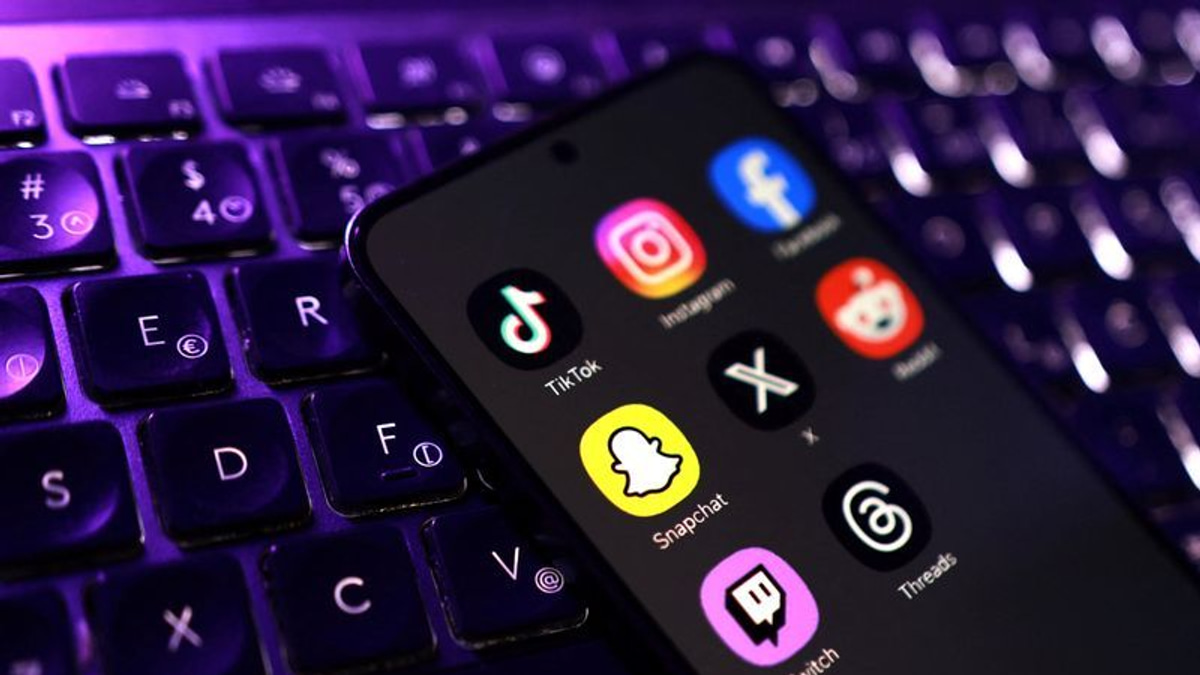 British teens show better sleep and focus with social media limits, but face obstacles in maintaining restrictions
