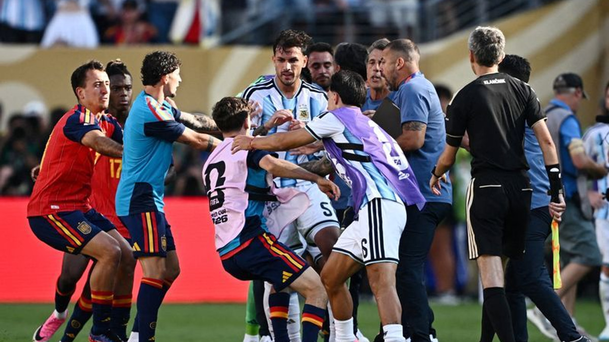 FIFA to probe violent scenes after Spain's World Cup final win over Argentina