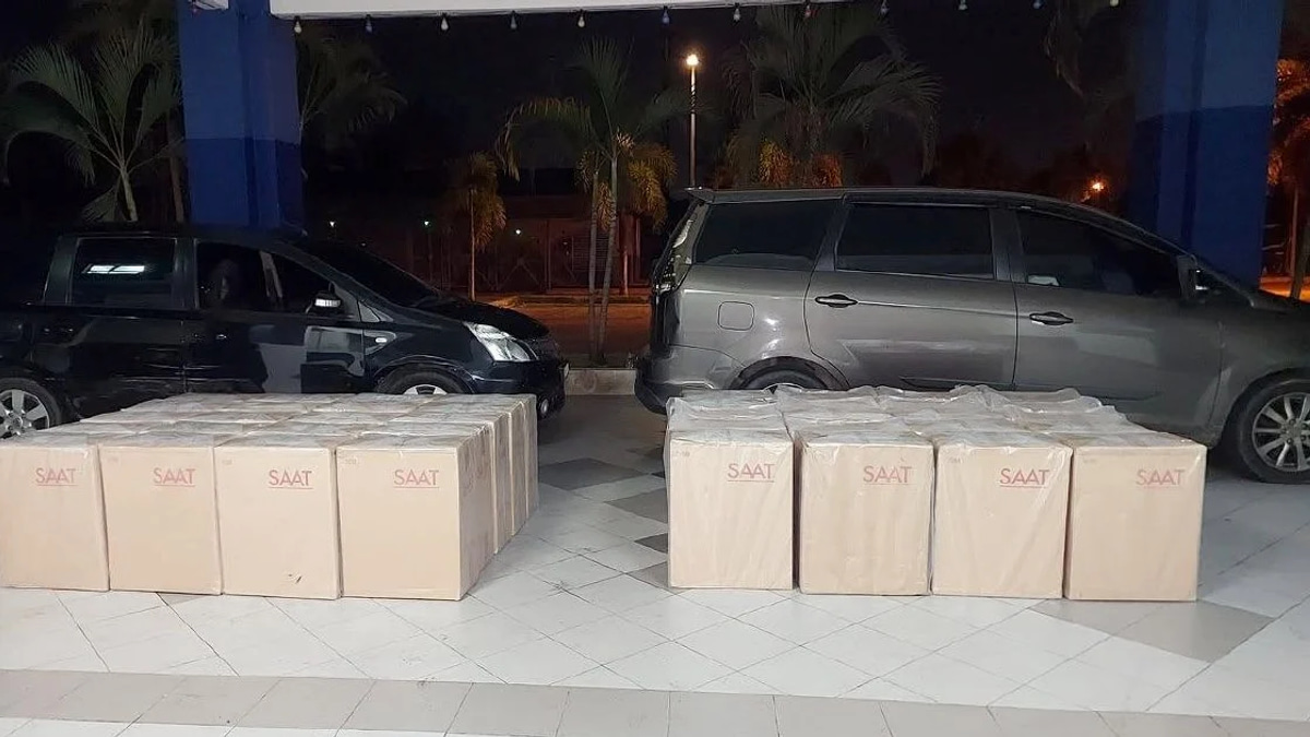 Cigarette Smuggling Bust: High-Speed Chase Nets RM813,000 in Contraband