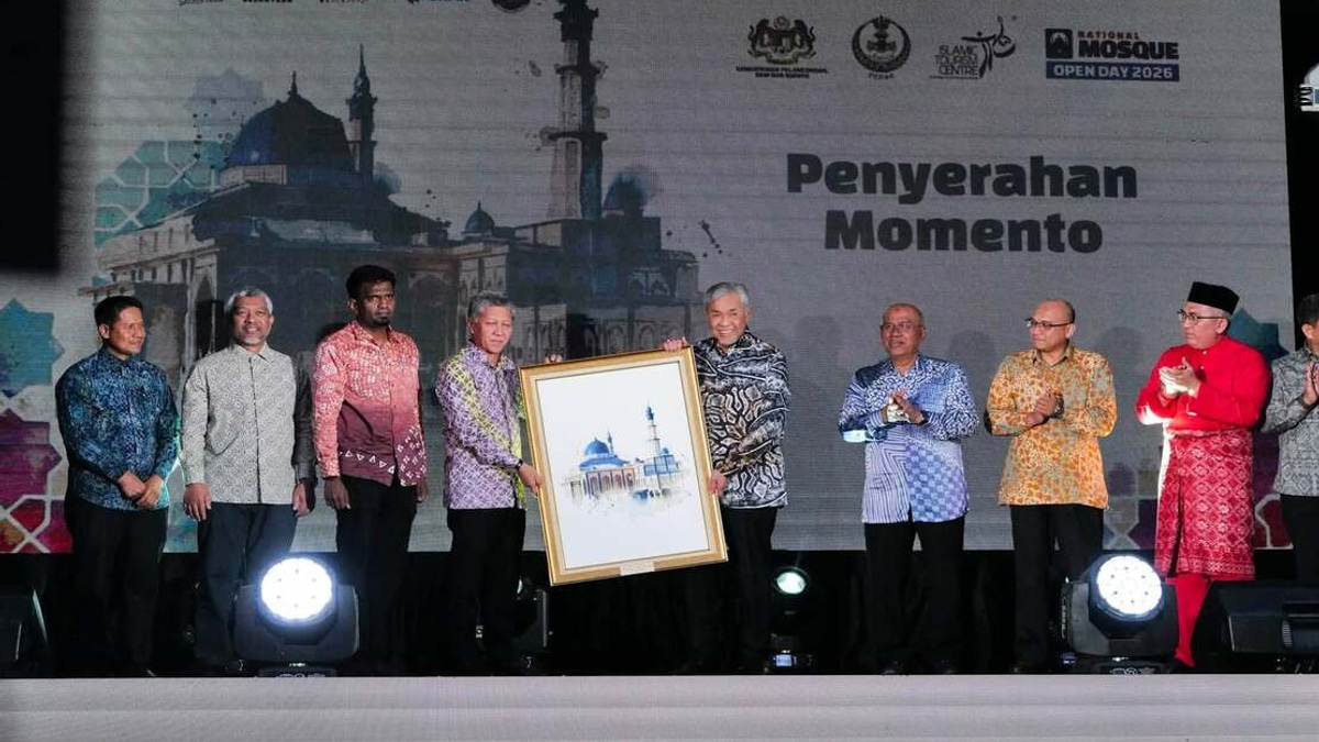 Mosques Should Play Active Role in Malaysia's Tourism Sector, Says Ahmad Zahid