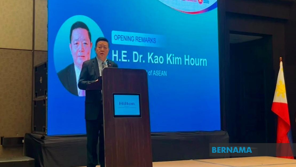 Media Must Bridge ASEAN Communities and Build Regional Identity, Says Secretary-General Kao
