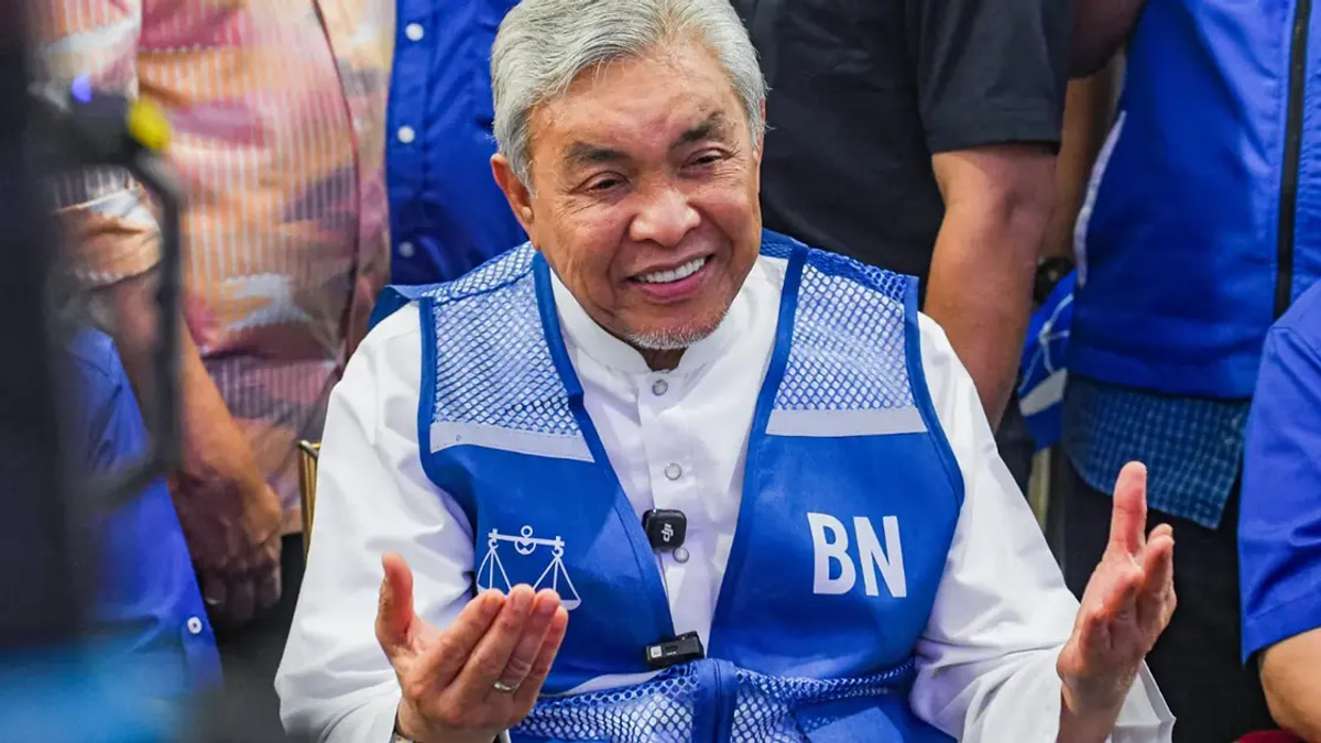 Zahid and Anwar Signal Commitment to Unity Government Despite Election Rivalry