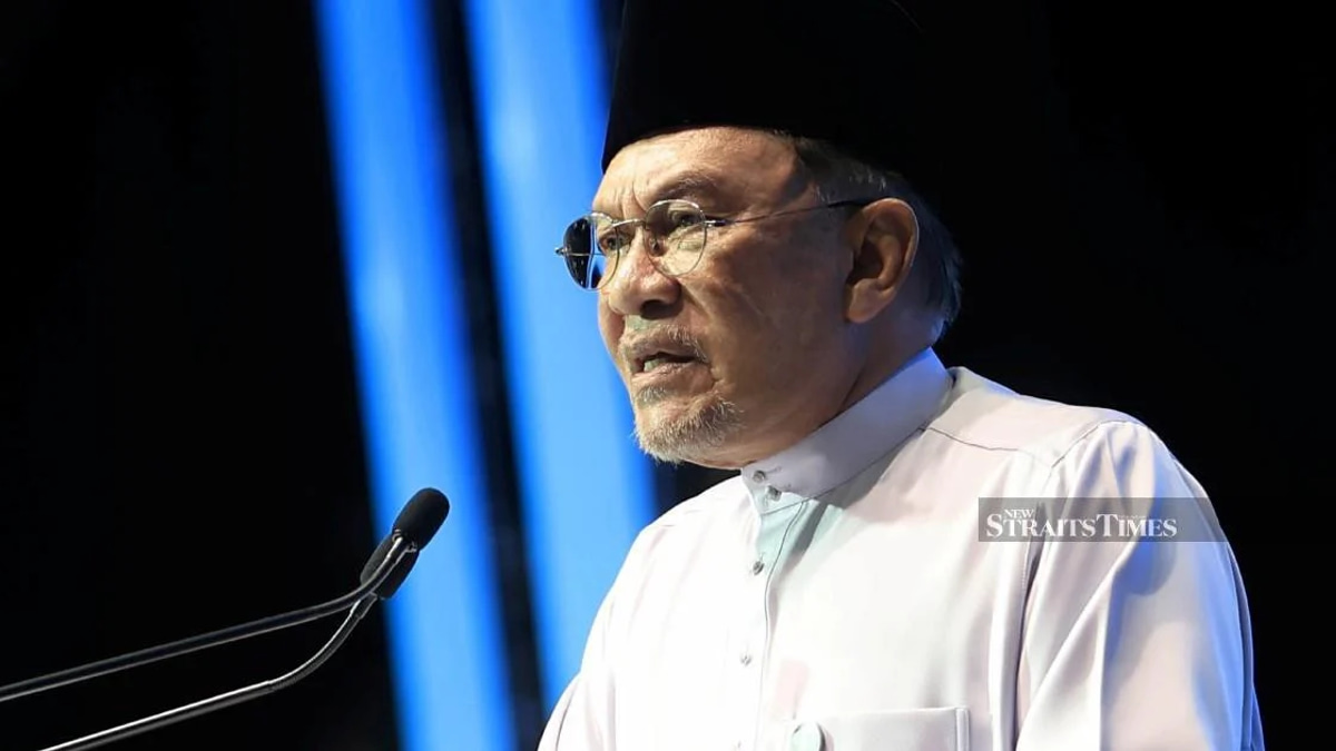 Muar District Office Refutes Claims It Barred PM Anwar from Using Government Complex