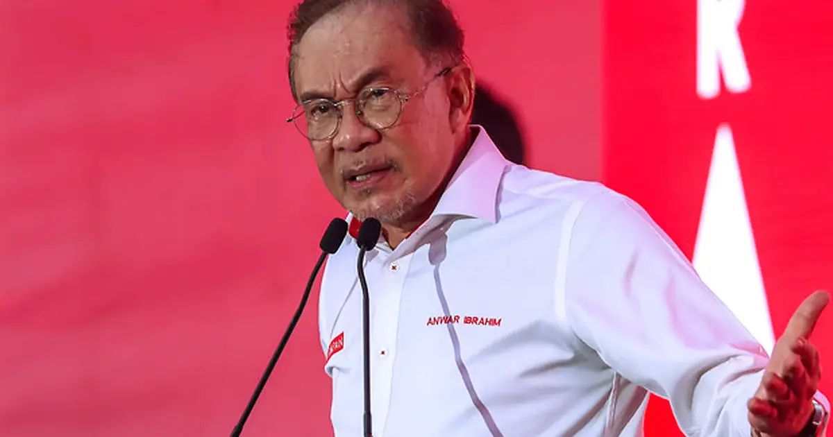 Government Must Preserve Strong Ties with Malay Rulers, Anwar Says
