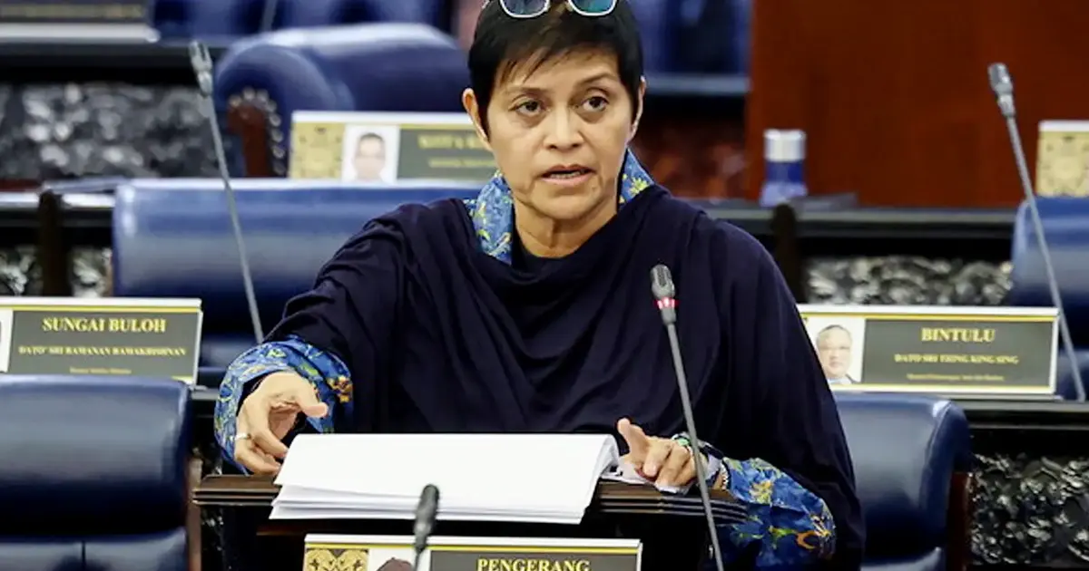 Azam Baki's Shareholding Records to Remain Private, Clarifies Azalina