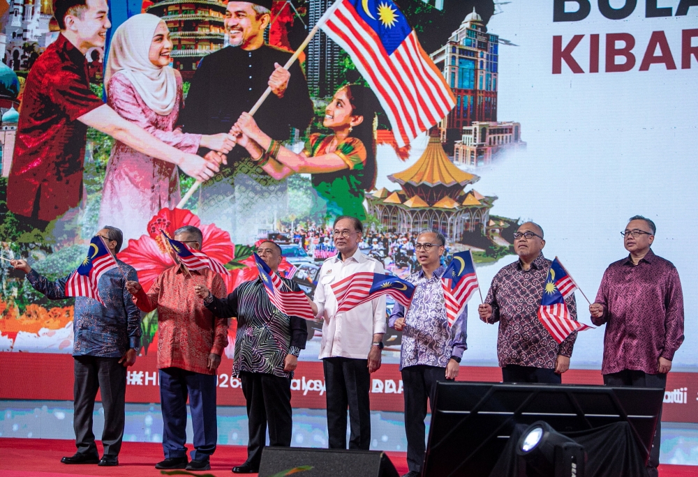 Anwar calls on Malaysian youth to honour independence struggle as nation marks key anniversary