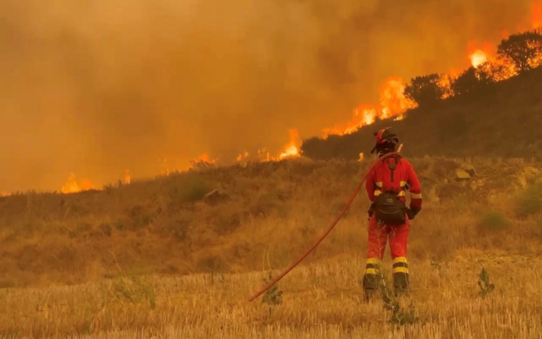 Spain Battles Largest Wildfire of Year as Blaze Consumes 12,000 Hectares in Northeast