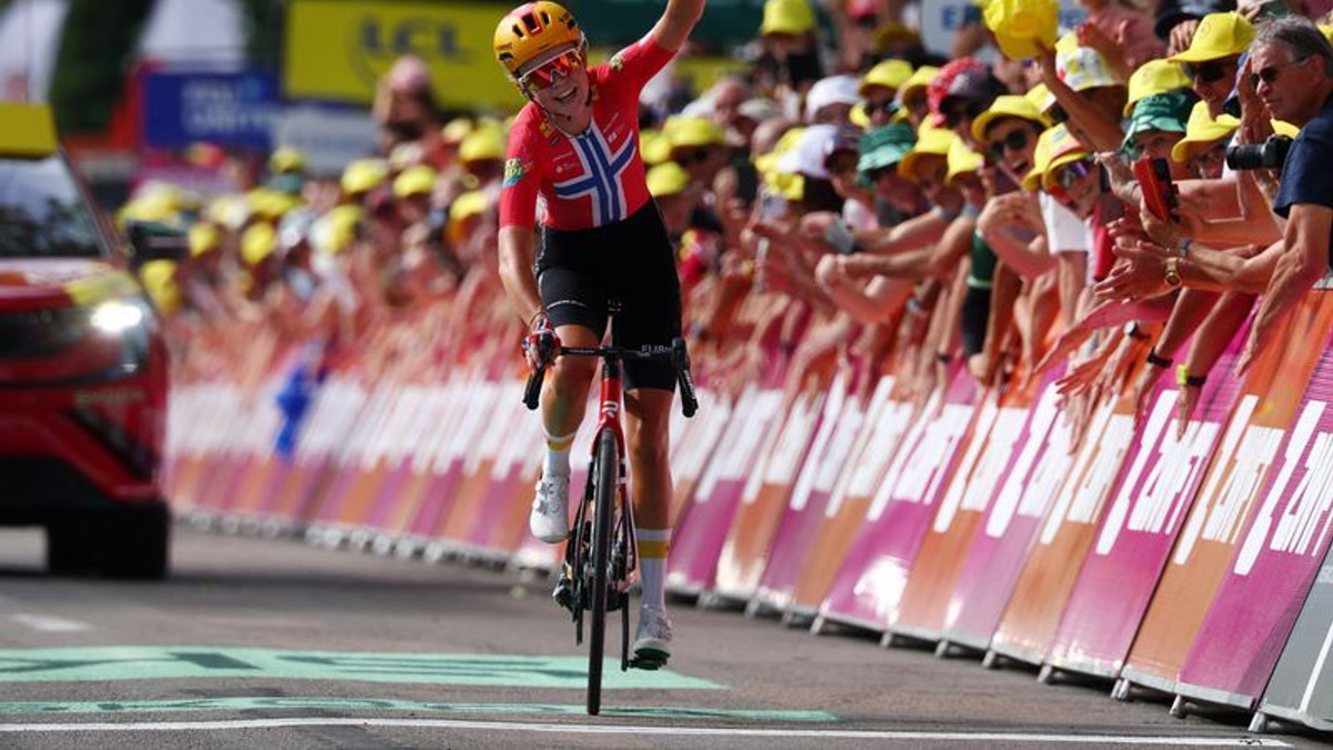 Norwegian Haugset claims historic Tour de France Femmes stage win and yellow jersey