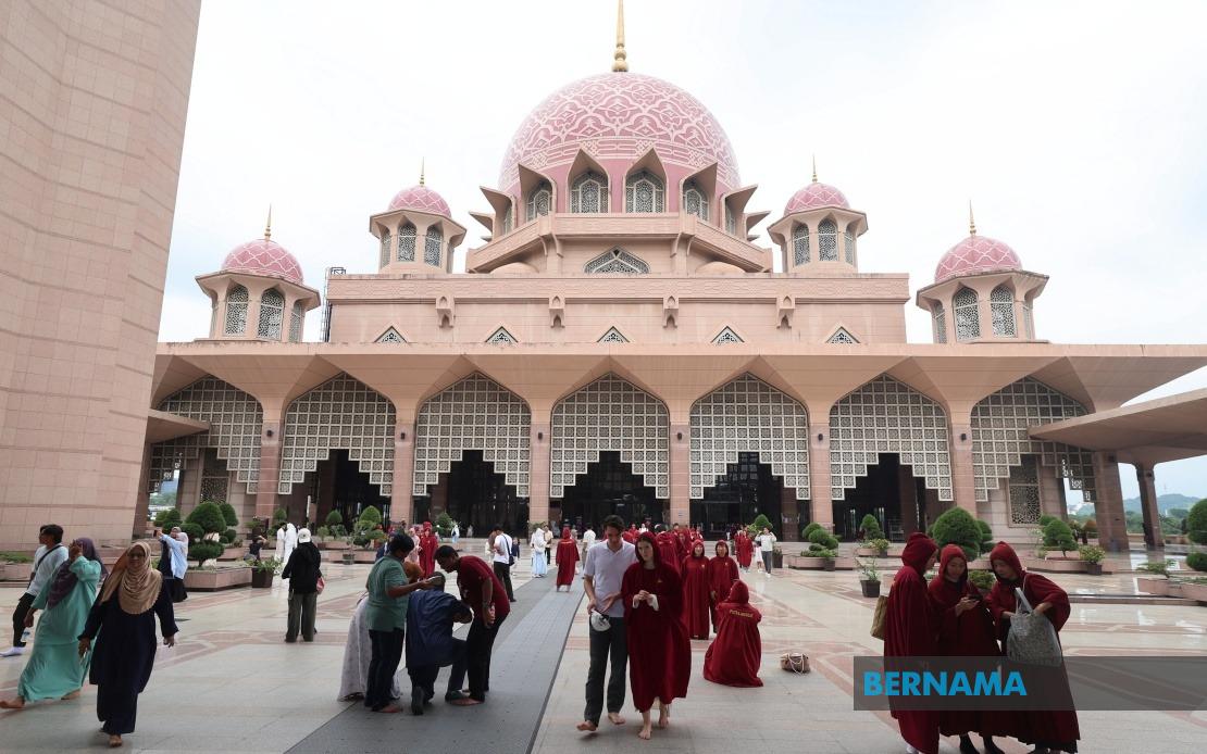 Putra Mosque Prepares Grand National Maal Hijrah Celebration With 5,000 Guests