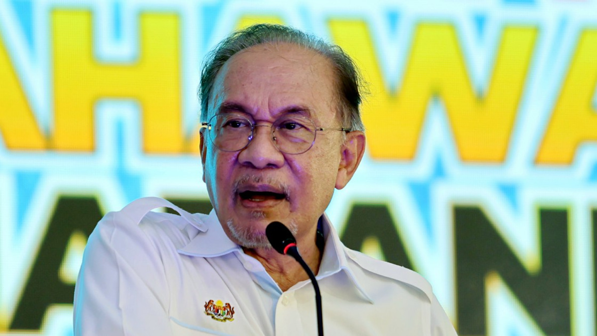 Anwar Rallies Final Support in Negri Sembilan Polls Through Social Media Push