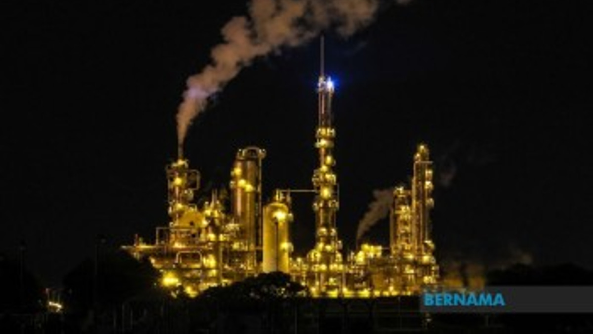 Malaysia Must Balance Energy Security With Fiscal Reality, Says Economist