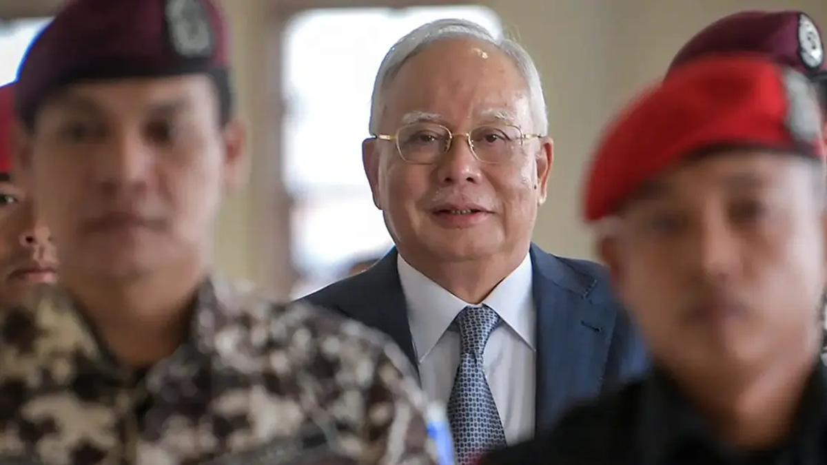 Najib Granted Court Permission to Attend Hearing on Pardons Board Challenge