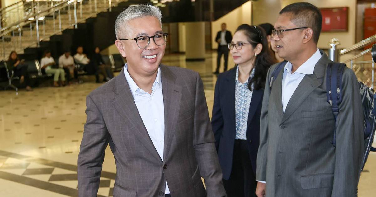 Muhyiddin's 54 Jana Wibawa Contractors Nominated Through Direct Negotiation, Court Hears
