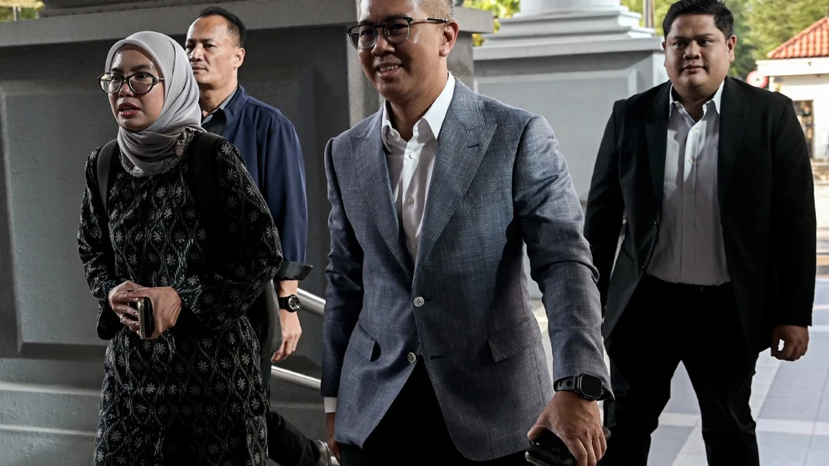 Tengku Zafrul denies Muhyiddin meddled in Jana Wibawa project awards