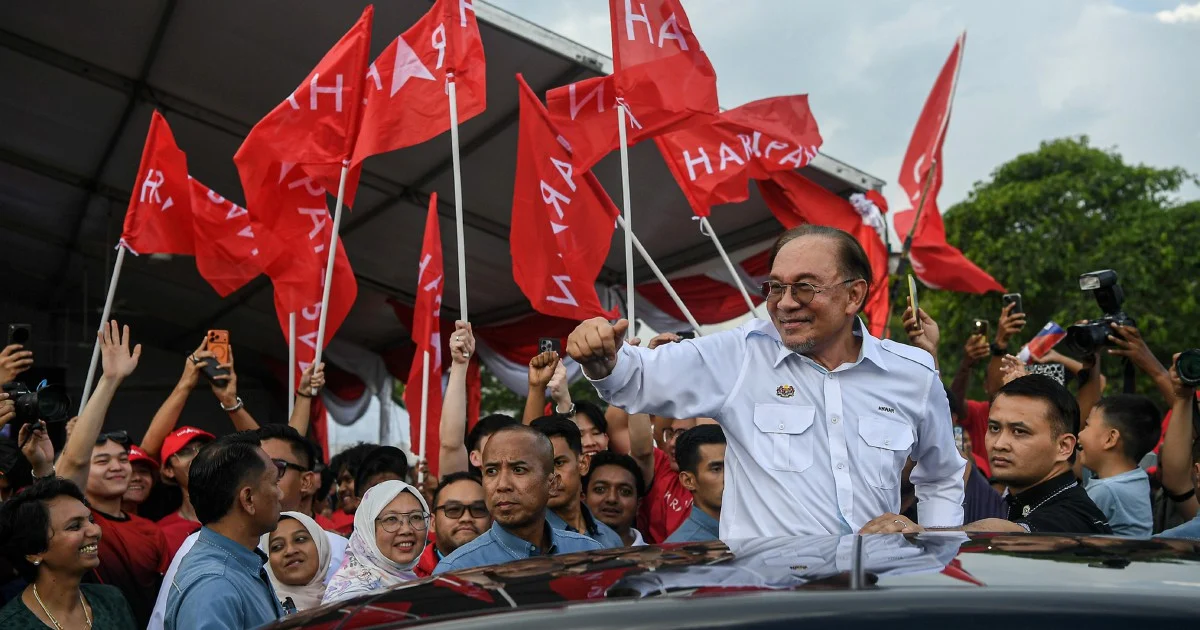 Anwar Urges Political Rivals to Respect Voter Mandates, Not Shun DAP Partnership