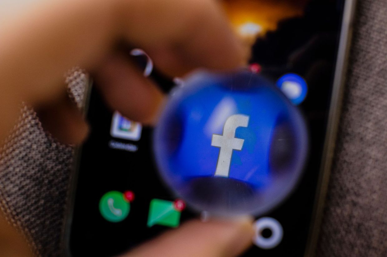 Meta's Chinese Advertising Partner Flooded Facebook and Instagram With AI 'Nudify' App Promotions